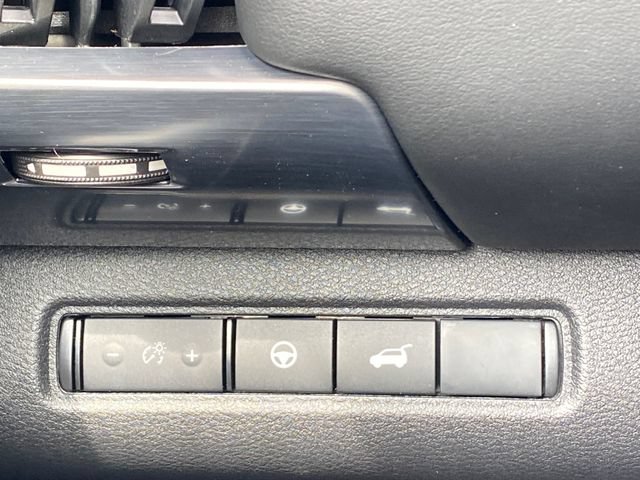 New 2026 Nissan Pathfinder SL AWD/4WD image 15