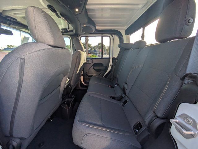 New 2025 Jeep Gladiator Sport image 12