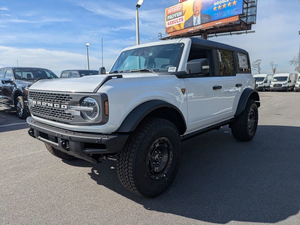 New 2025 Ford Bronco Badlands image 8