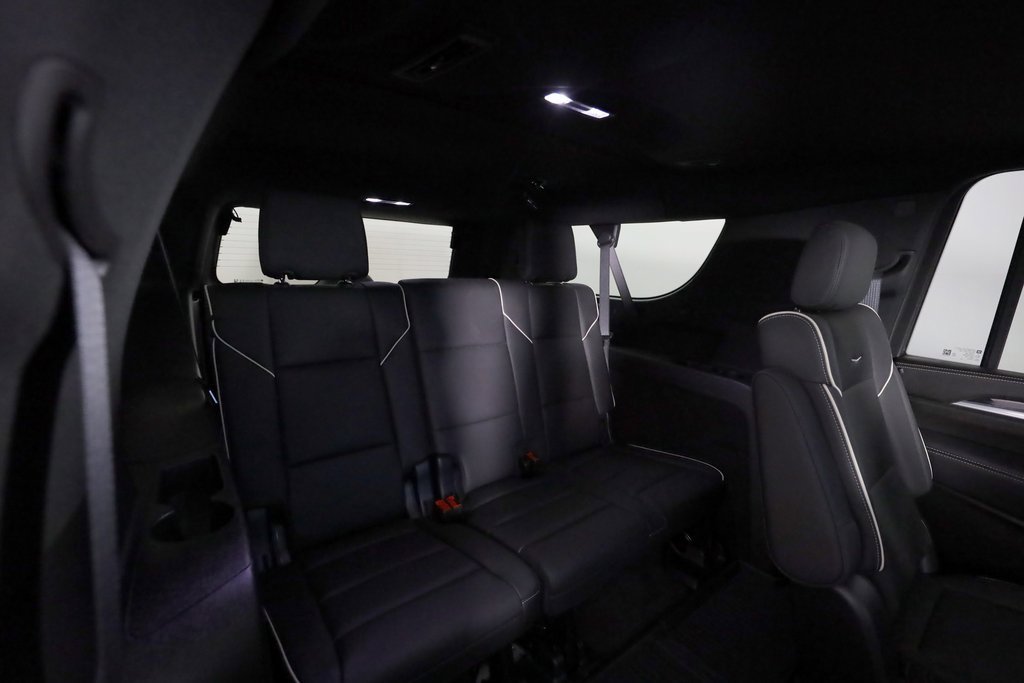 Used 2025 Cadillac Escalade ESV Sport w/ Touring Package image 28