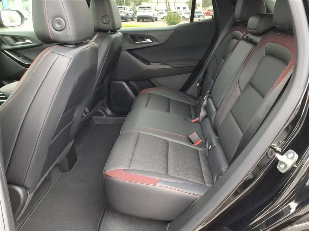 New 2026 Chevrolet Equinox RS w/ Convenience Package III FWD image 16