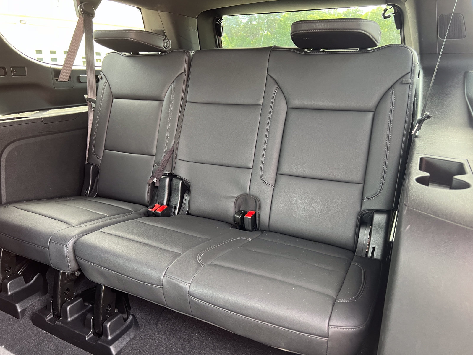 Certified 2024 Chevrolet Suburban Z71 w/ Off-Road Capability Package AWD/4WD image 9