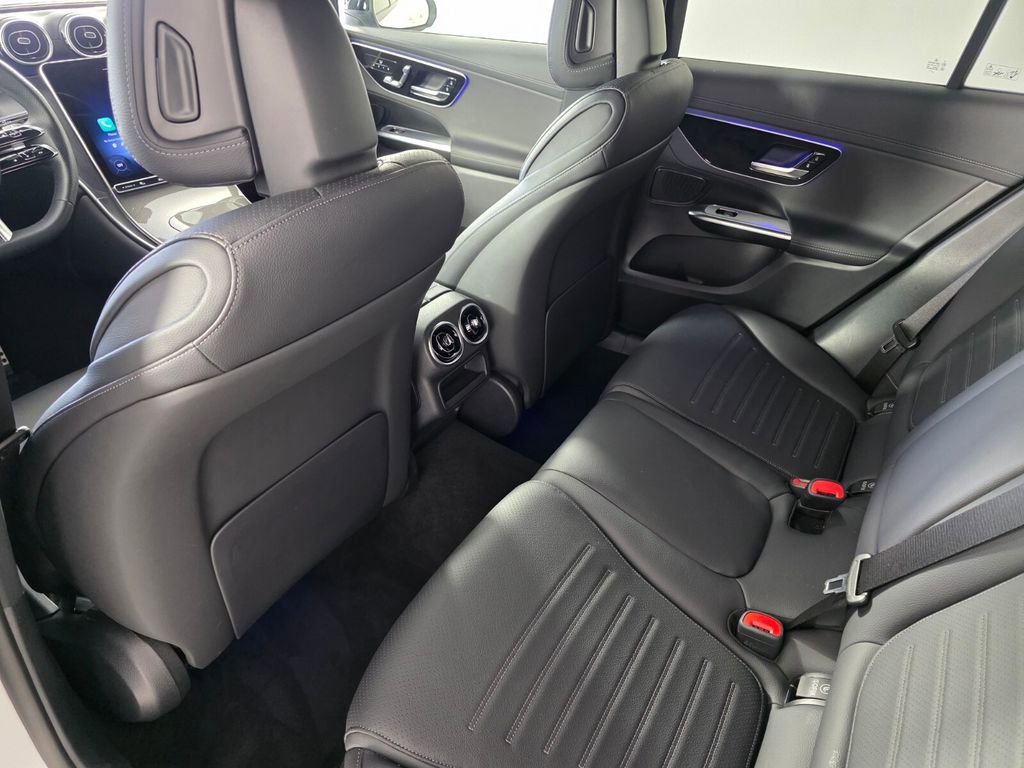 Certified 2025 Mercedes-Benz GLC 300 image 14