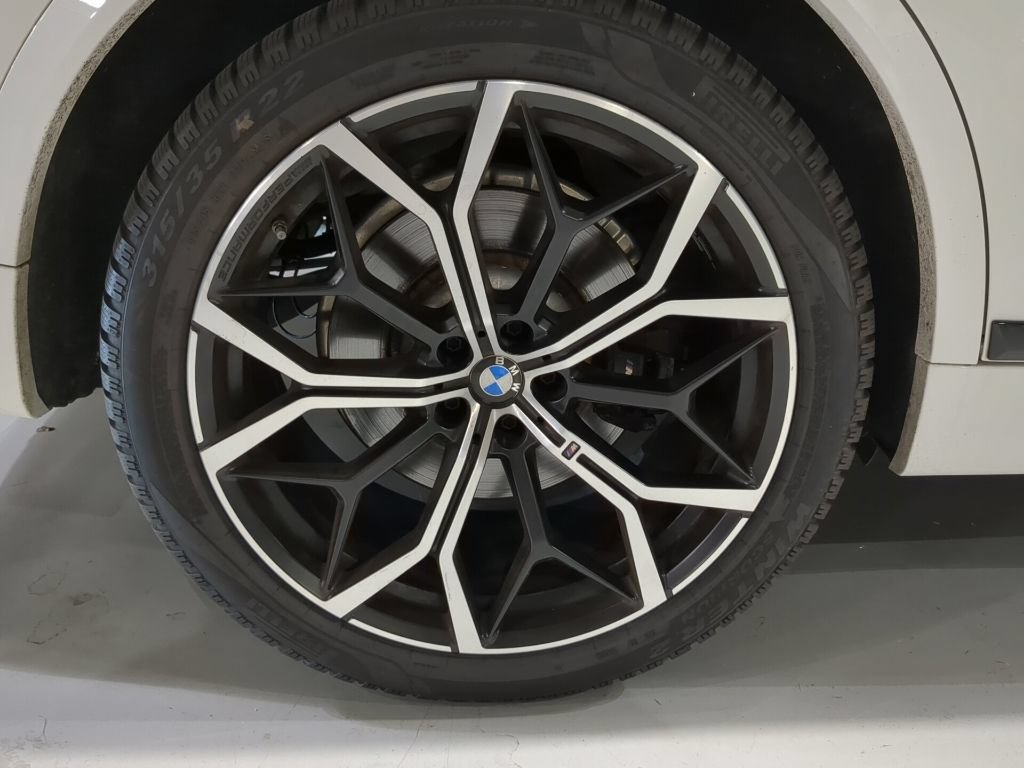 Used 2023 BMW X7 xDrive40i w/ Executive Package AWD/4WD image 6