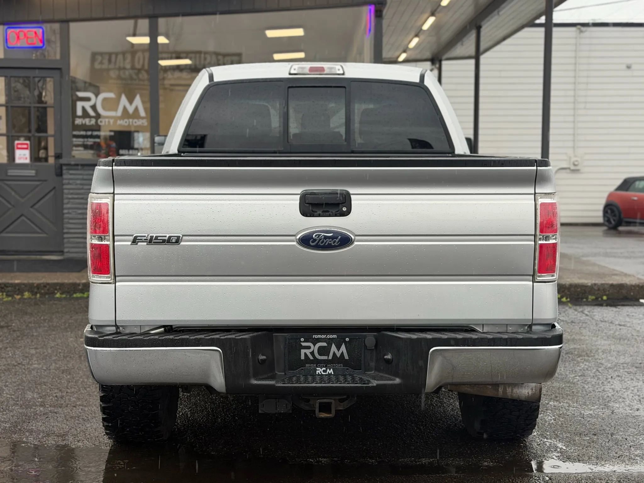 Used 2014 Ford F150 XLT w/ Equipment Group 301A Mid image 6