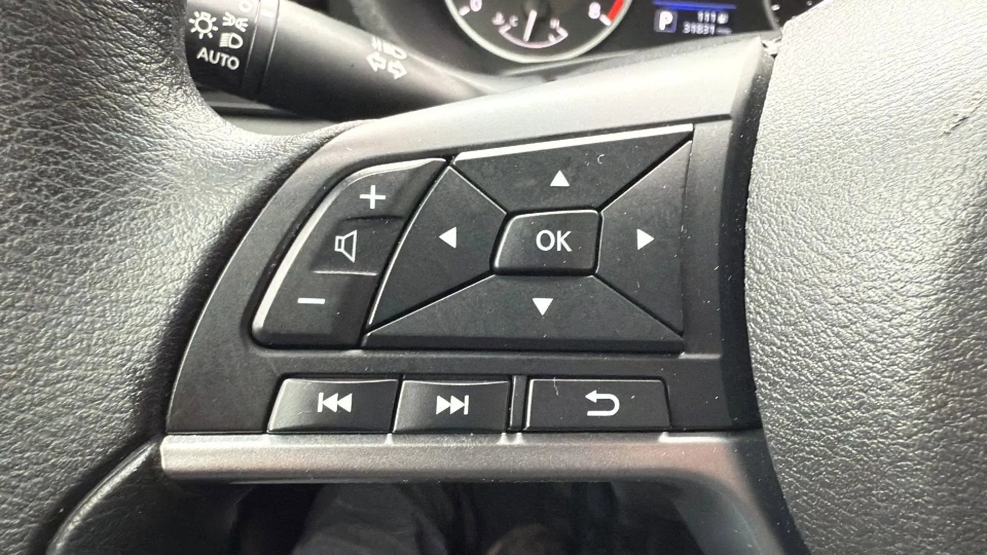 Used 2021 Nissan Sentra S image 12