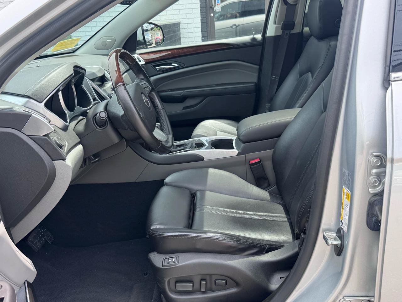 Used 2011 Cadillac SRX Luxury AWD/4WD image 15