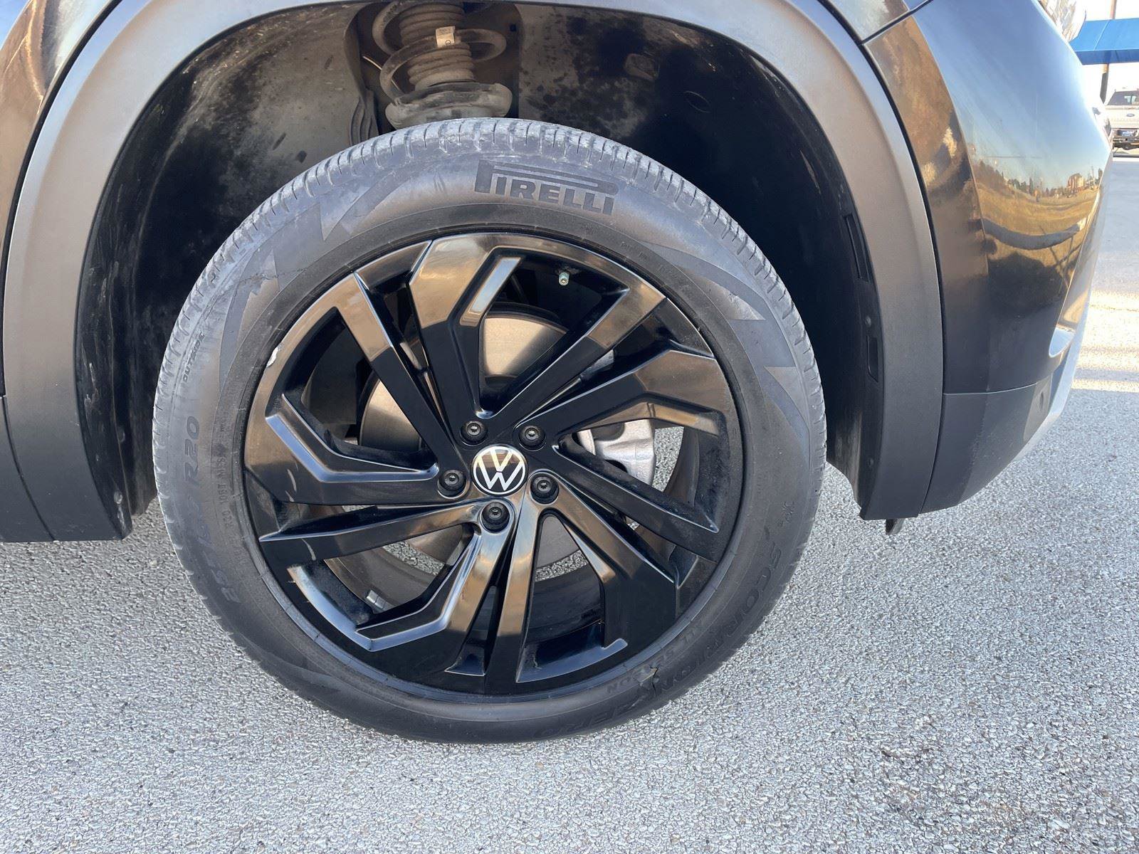 Used 2022 Volkswagen Atlas SE image 37