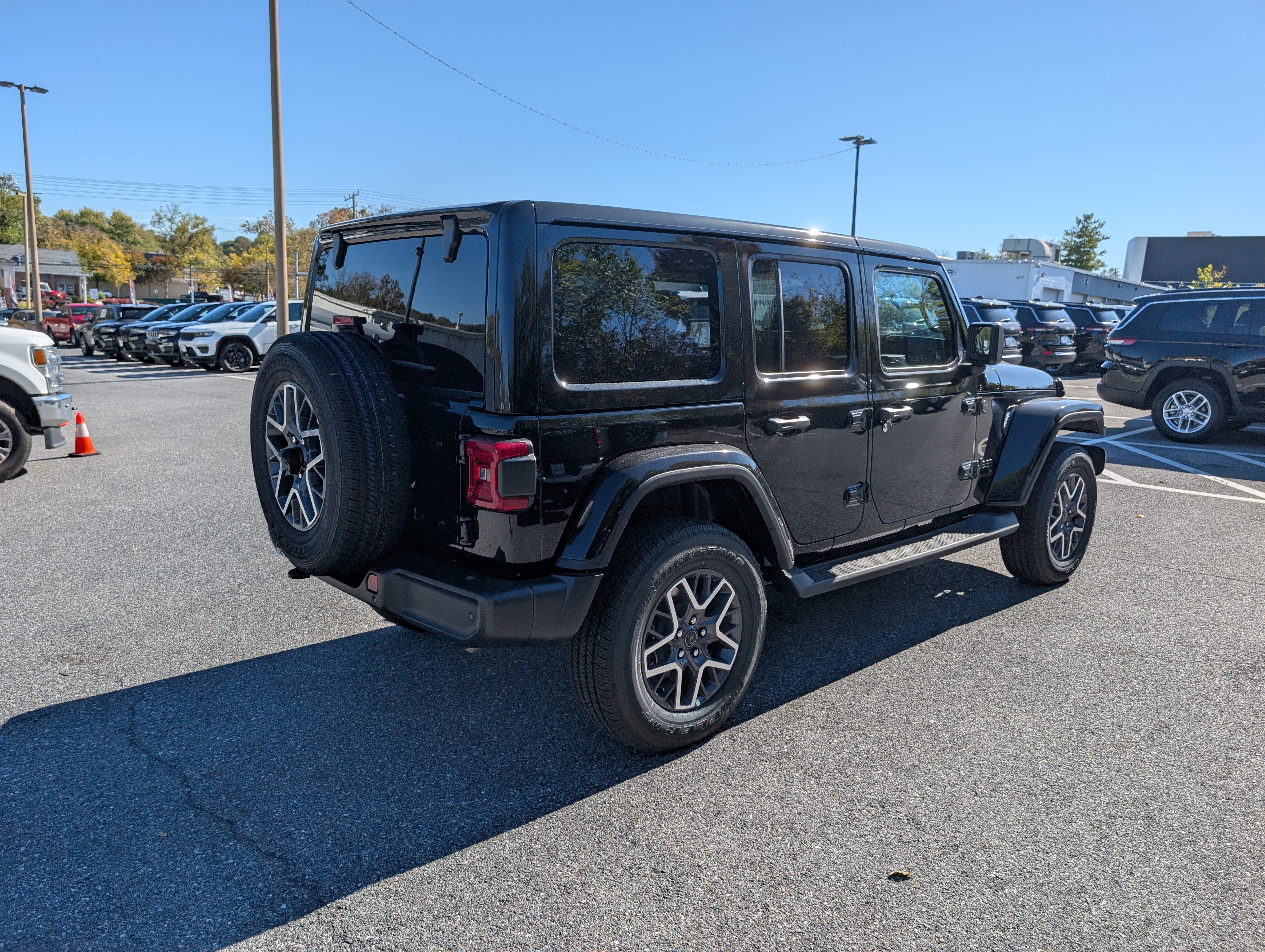 New 2026 Jeep Wrangler Sahara image 27