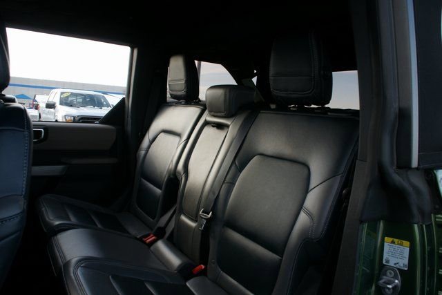 Used 2023 Ford Bronco Wildtrak image 29