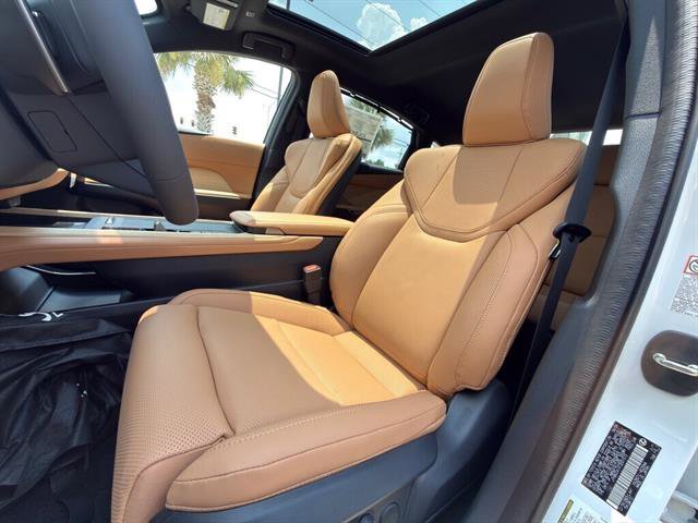 New 2026 Lexus ES 350e w/ Accessory Package (K3) FWD image 10