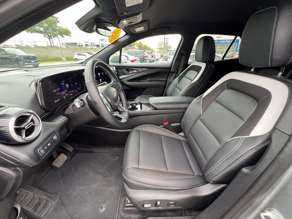 Used 2024 Chevrolet Blazer EV LT AWD/4WD image 19