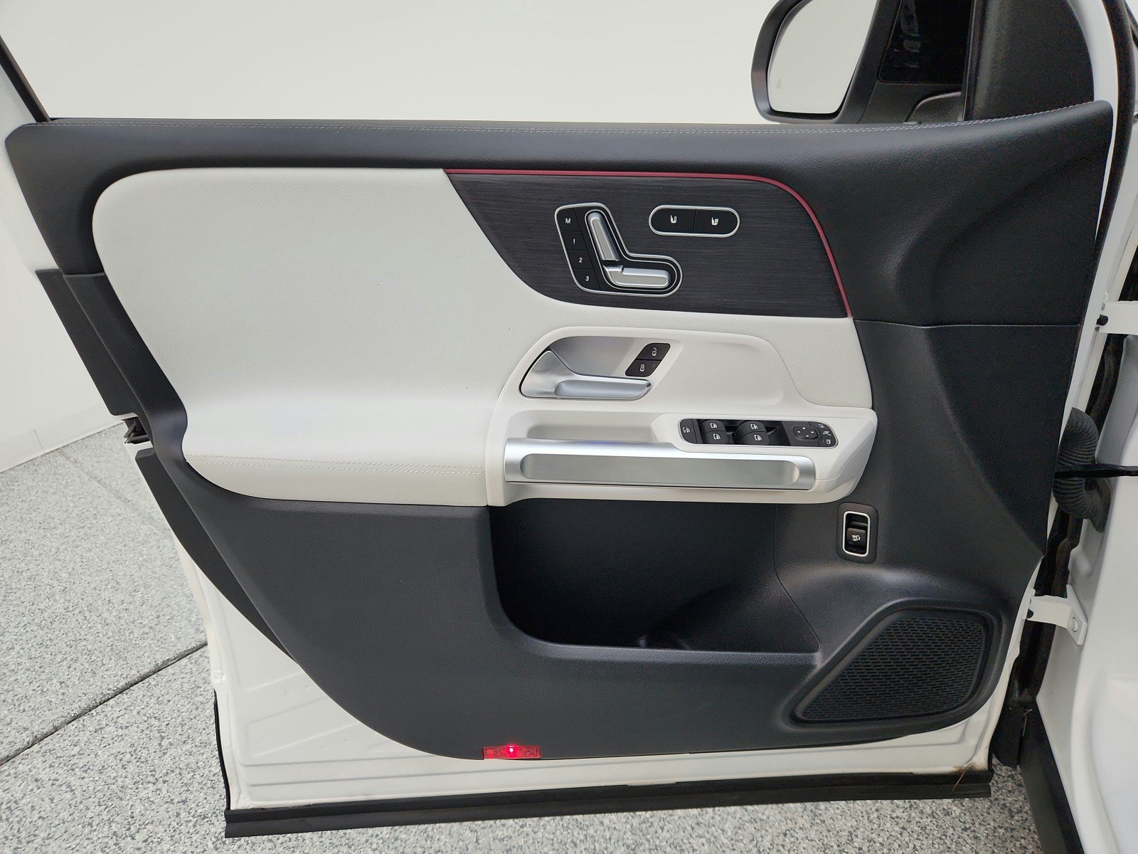 Certified 2022 Mercedes-Benz GLB 250 image 19