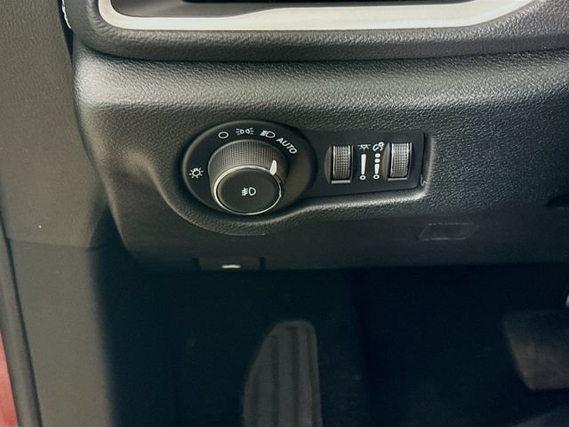 New 2026 Chrysler Pacifica Select w/ S Appearance Package FWD image 10