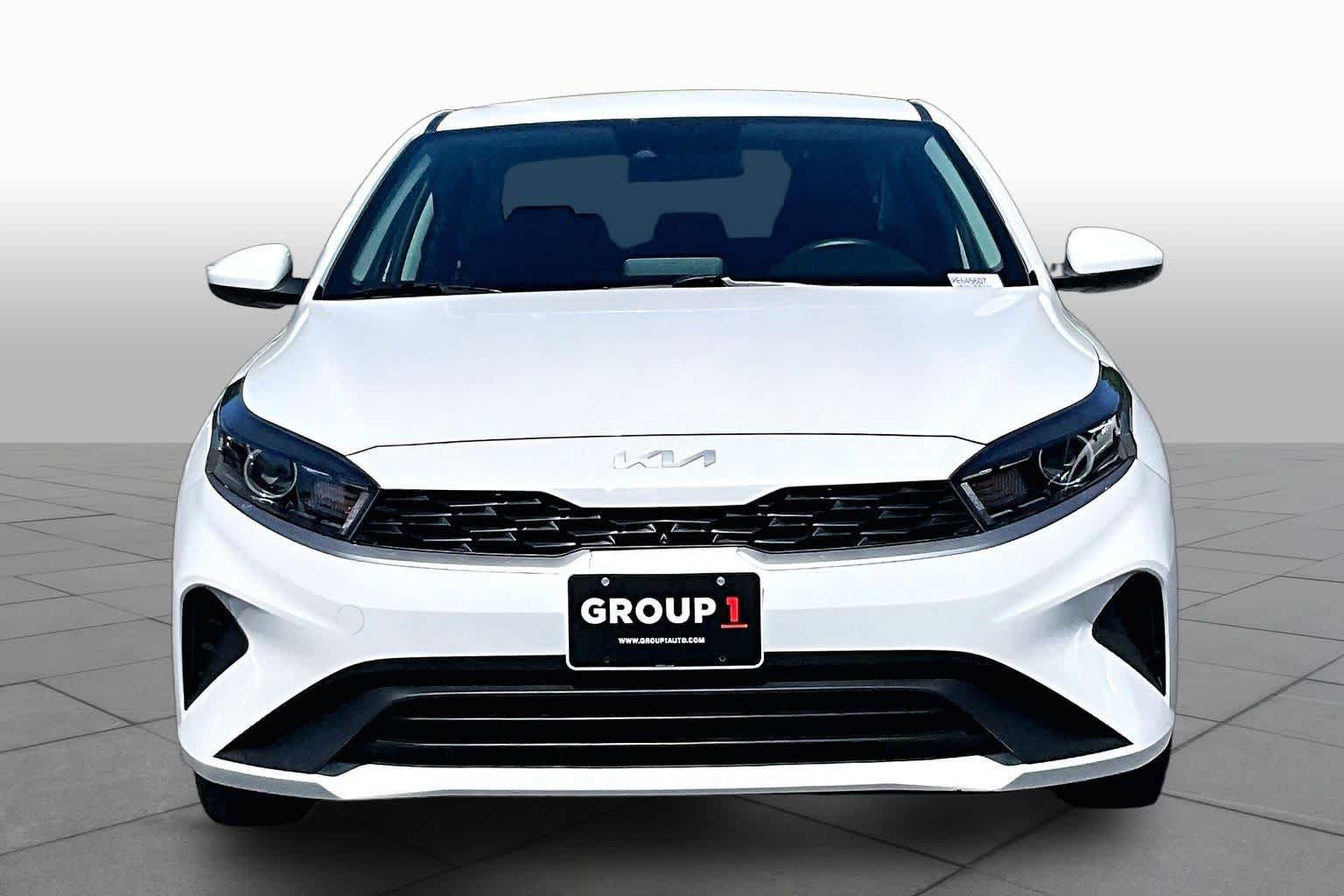 Used 2023 Kia Forte LXS FWD image 4