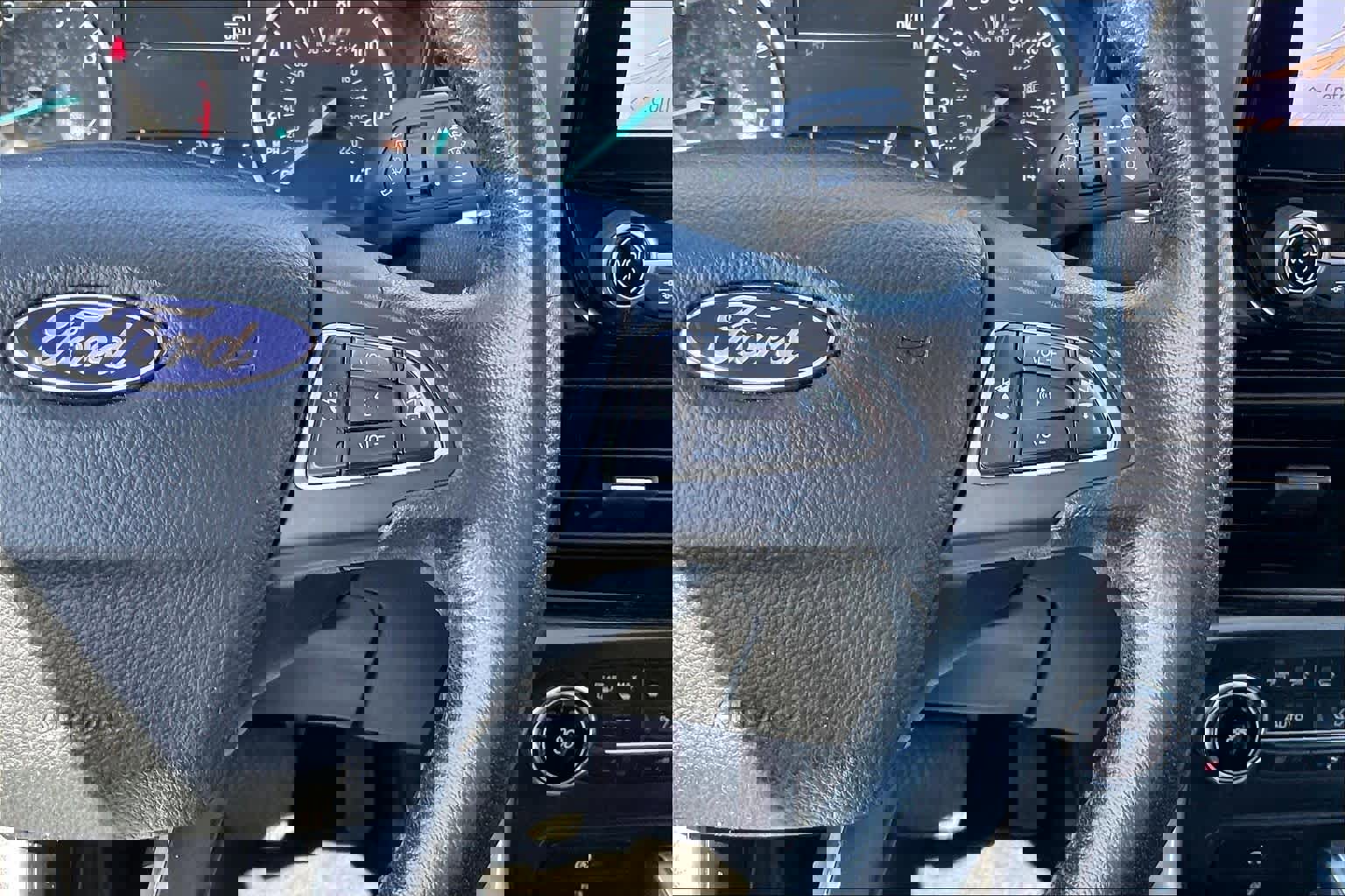 Used 2020 Ford EcoSport Titanium image 25