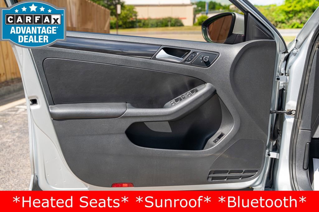 Used 2014 Volkswagen Jetta GLI FWD image 13