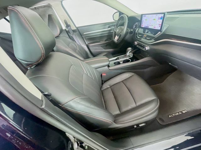 Used 2024 Nissan Altima 2.5 SR w/ SR Premium Package FWD image 30
