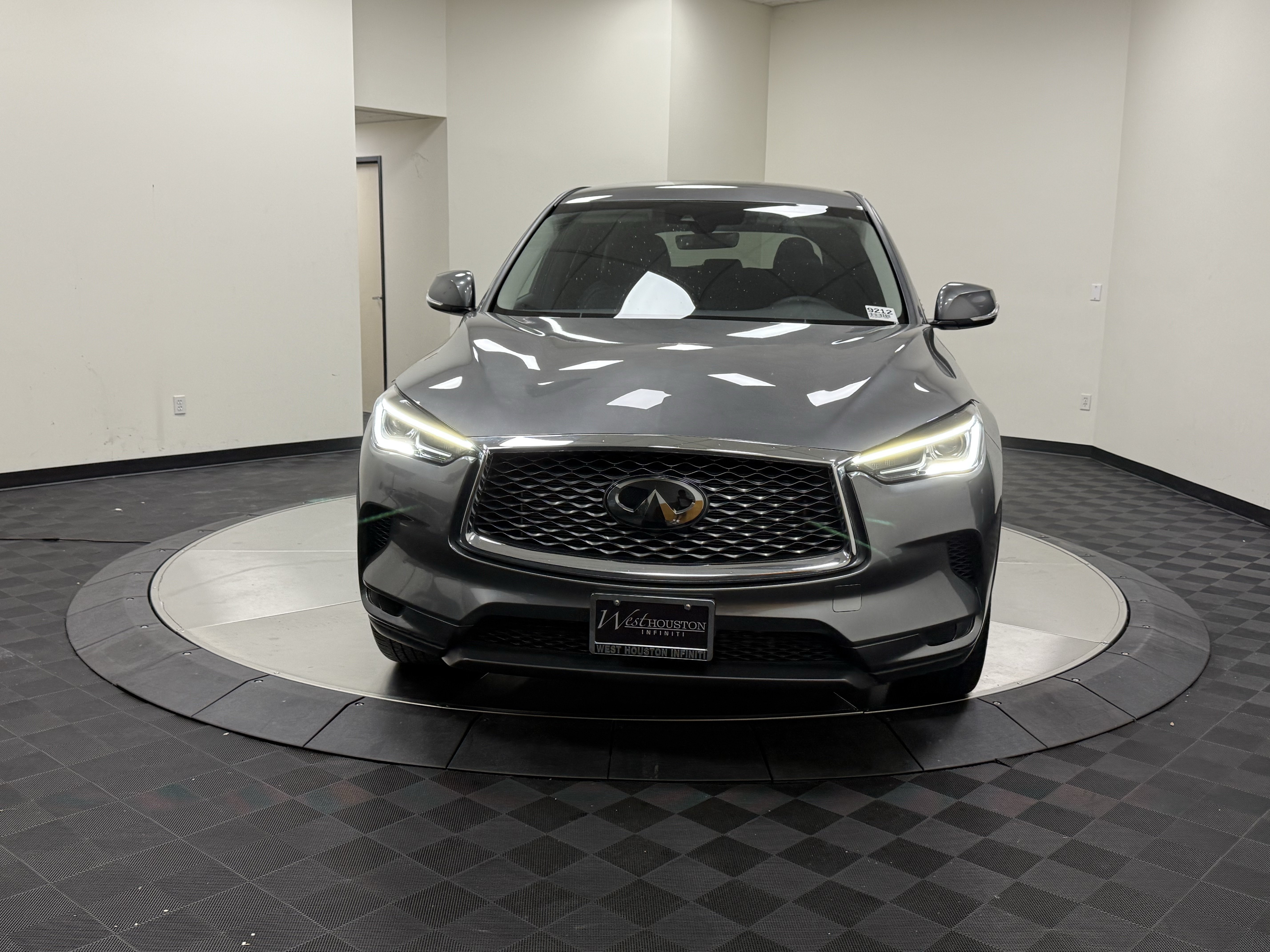 Certified 2023 INFINITI QX50 Pure FWD image 2
