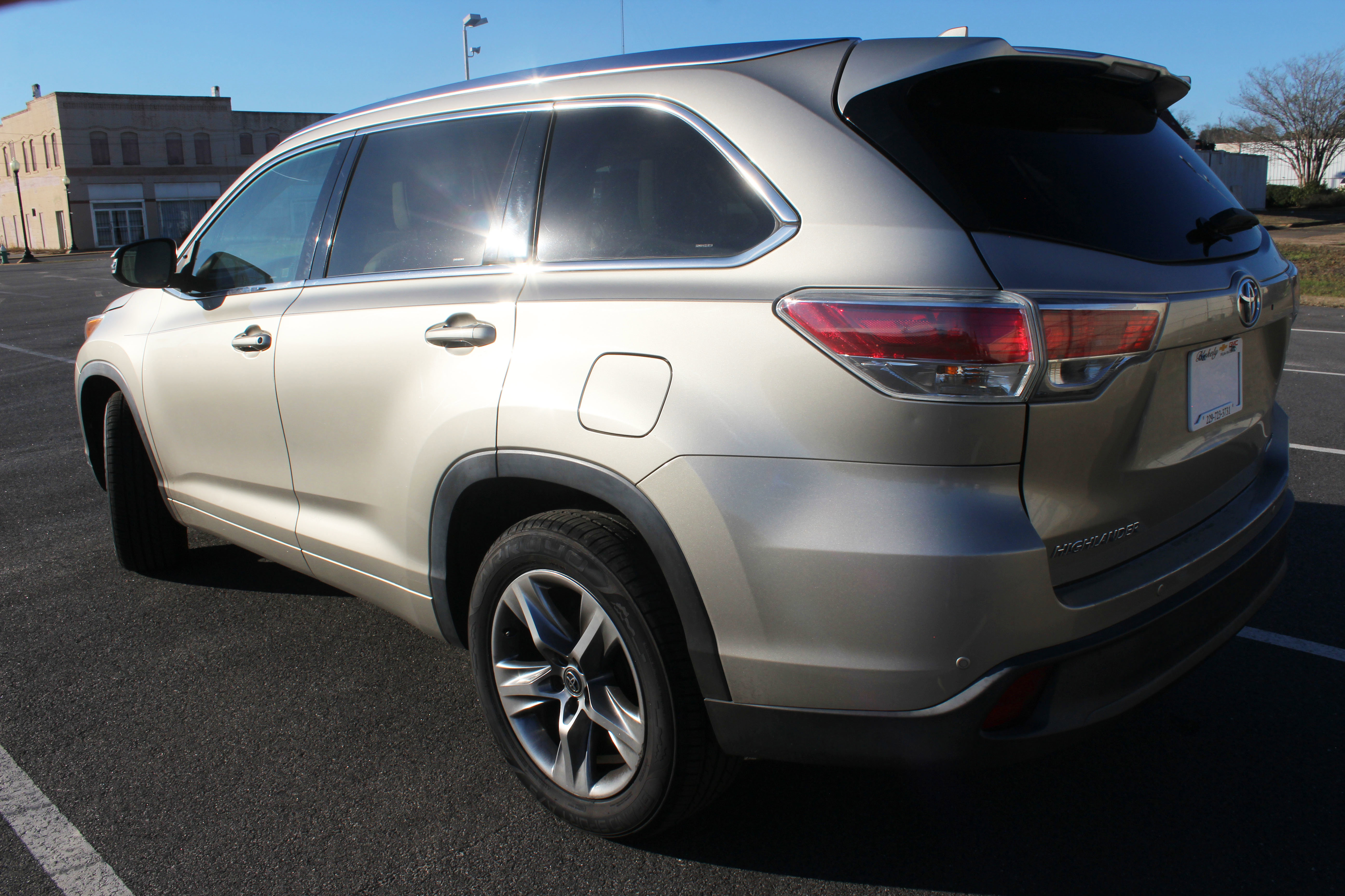 Used 2016 Toyota Highlander Limited image 17