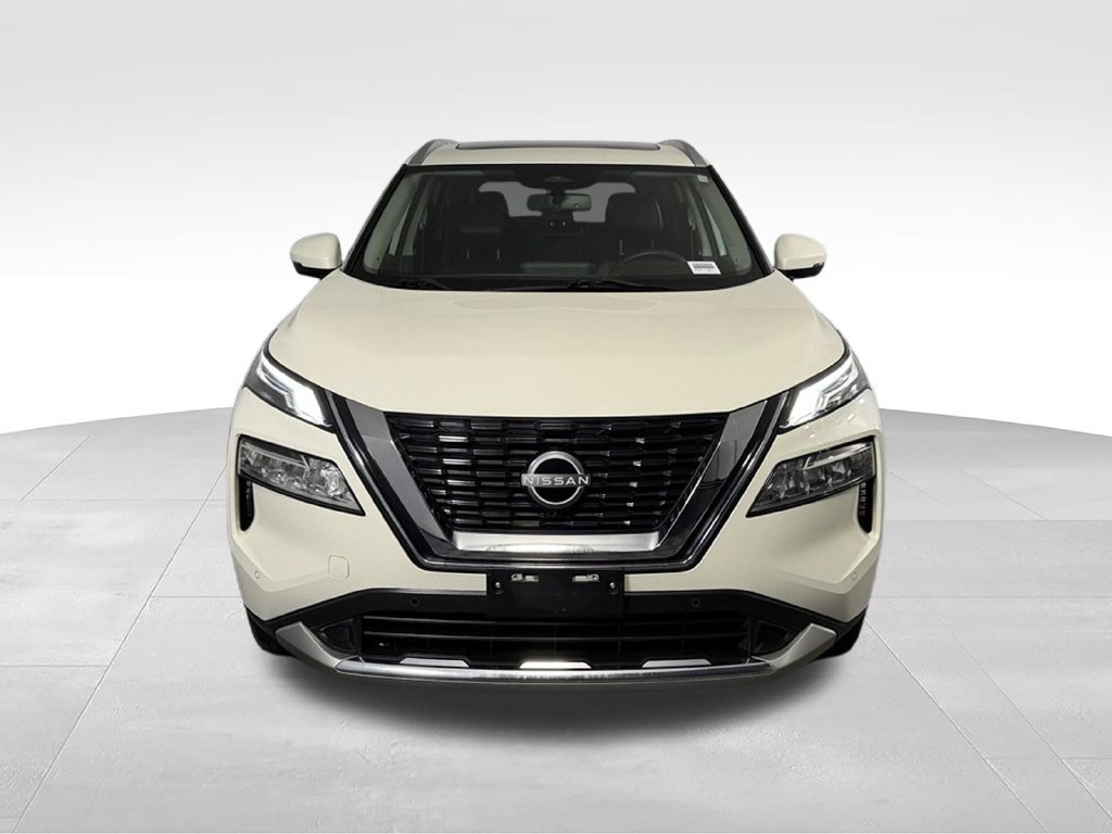 Used 2023 Nissan Rogue Platinum FWD image 3