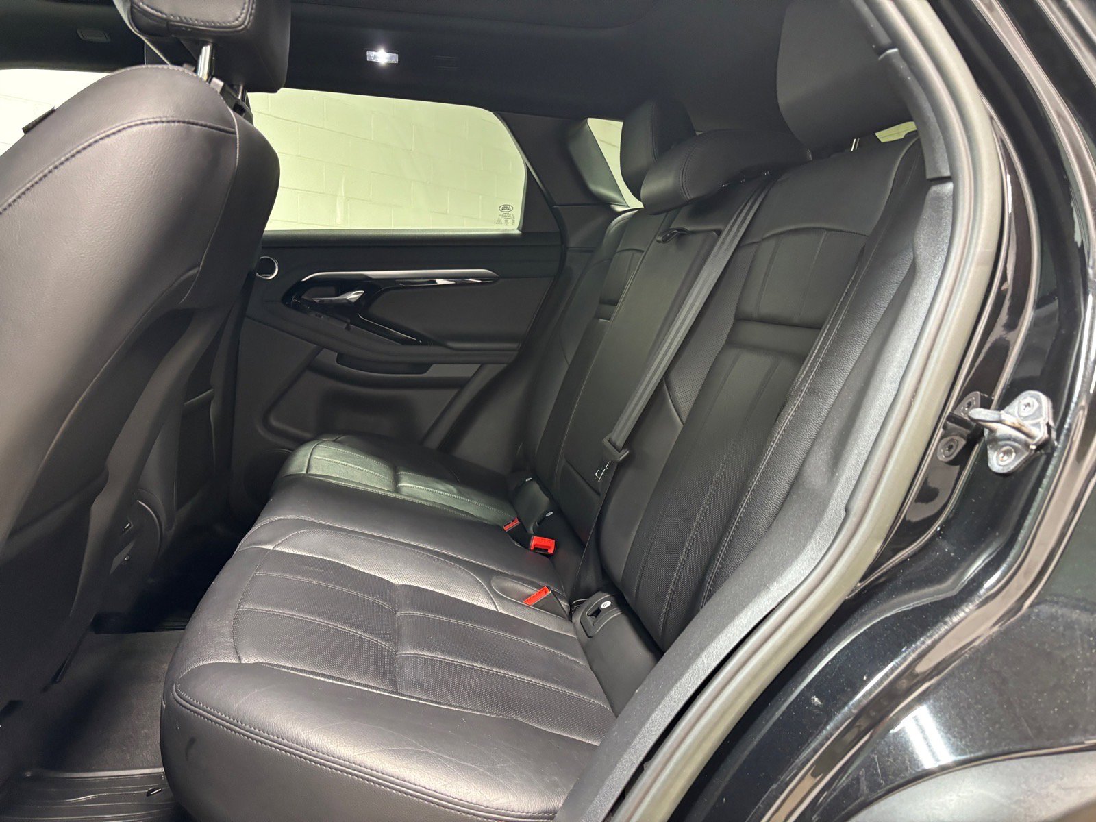 Used 2023 Land Rover Range Rover Evoque R-Dynamic SE AWD/4WD image 29