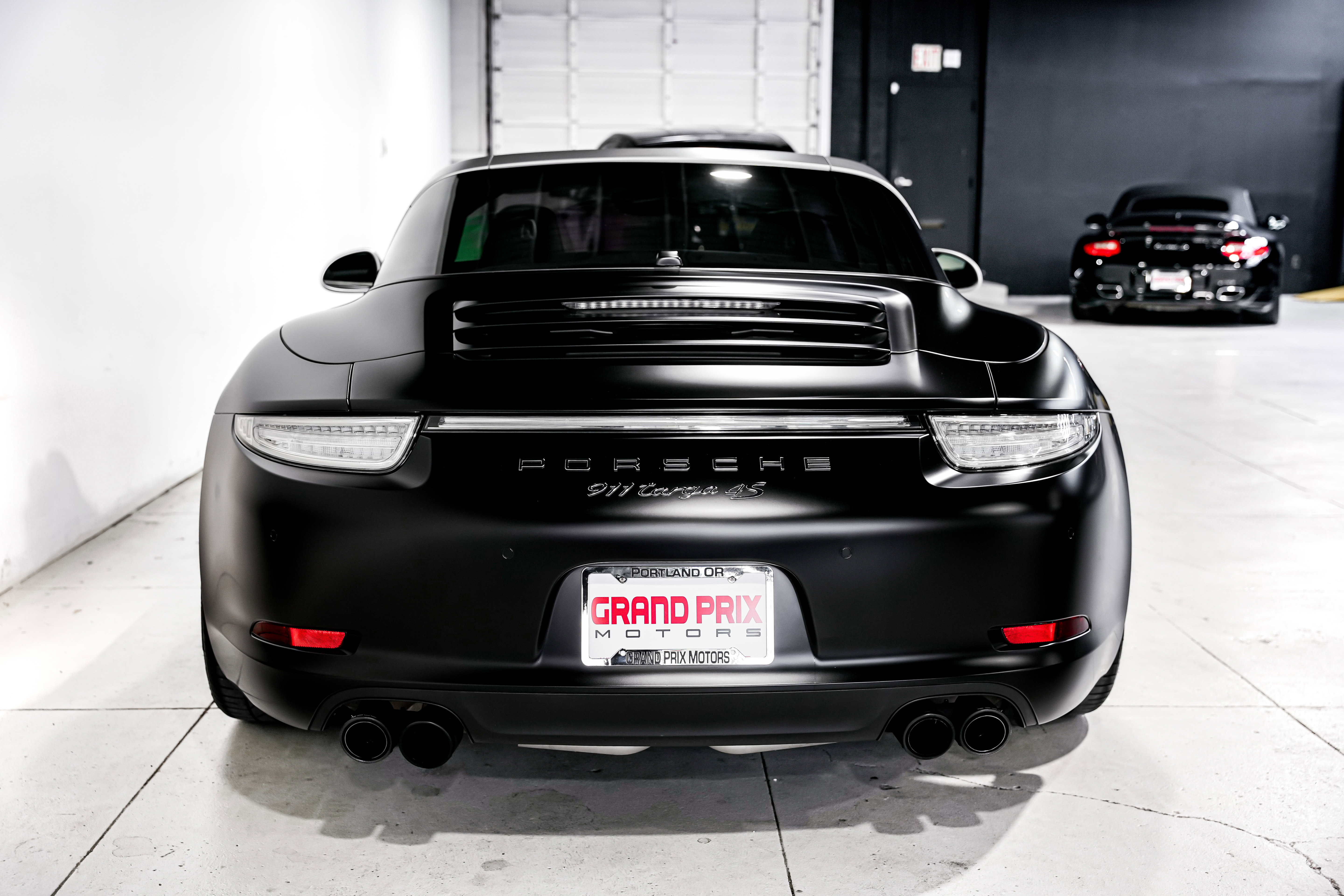Used 2014 Porsche 911 Targa 4S image 4