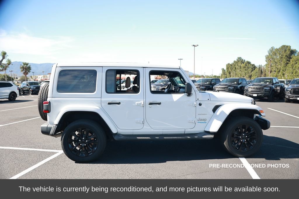 Used 2022 Jeep Wrangler Unlimited Sahara w/ Safety Group image 7