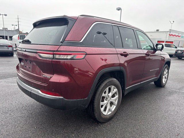Used 2023 Jeep Grand Cherokee Limited AWD/4WD image 5
