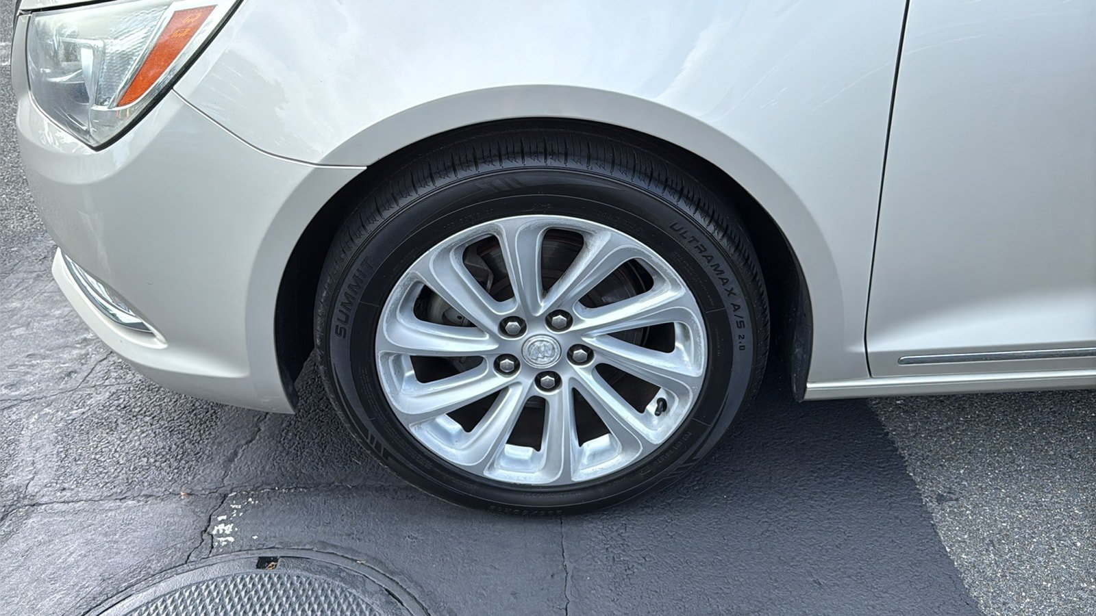 Used 2014 Buick LaCrosse FWD image 8