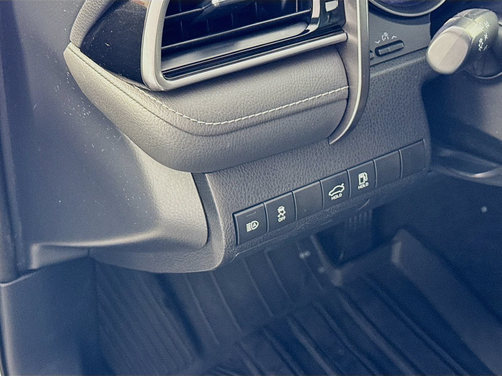 Certified 2022 Toyota Camry SE FWD image 7