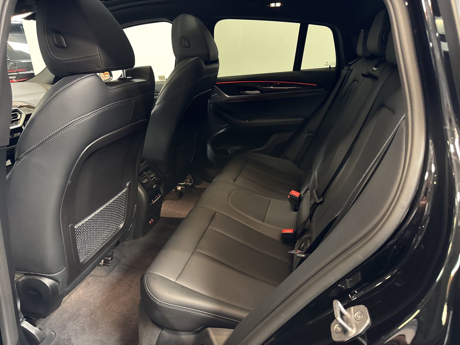 Used 2023 BMW X4 xDrive30i w/ Convenience Package AWD/4WD image 11