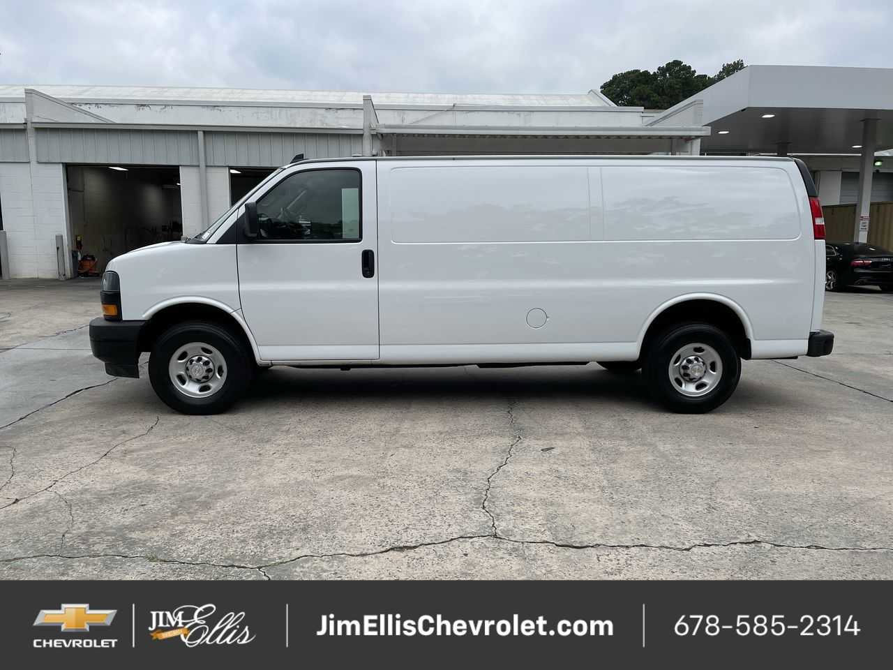 Certified 2024 Chevrolet Express 2500 Extended image 8