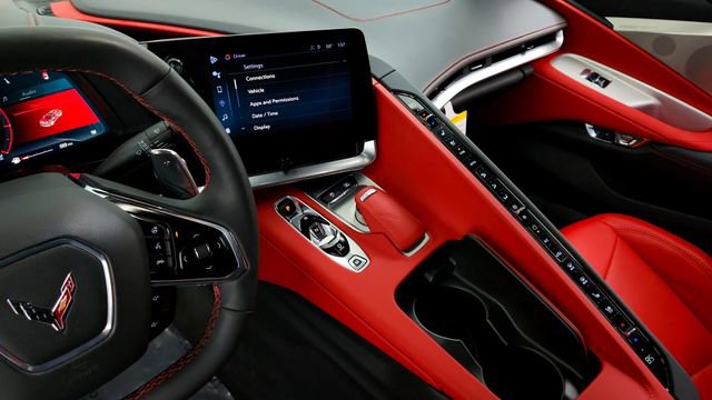 Used 2024 Chevrolet Corvette Stingray Preferred Cpe w/ 2LT image 16