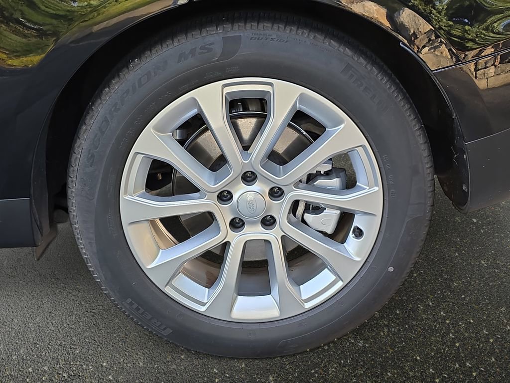 Certified 2025 Land Rover Range Rover Sport SE AWD/4WD image 38