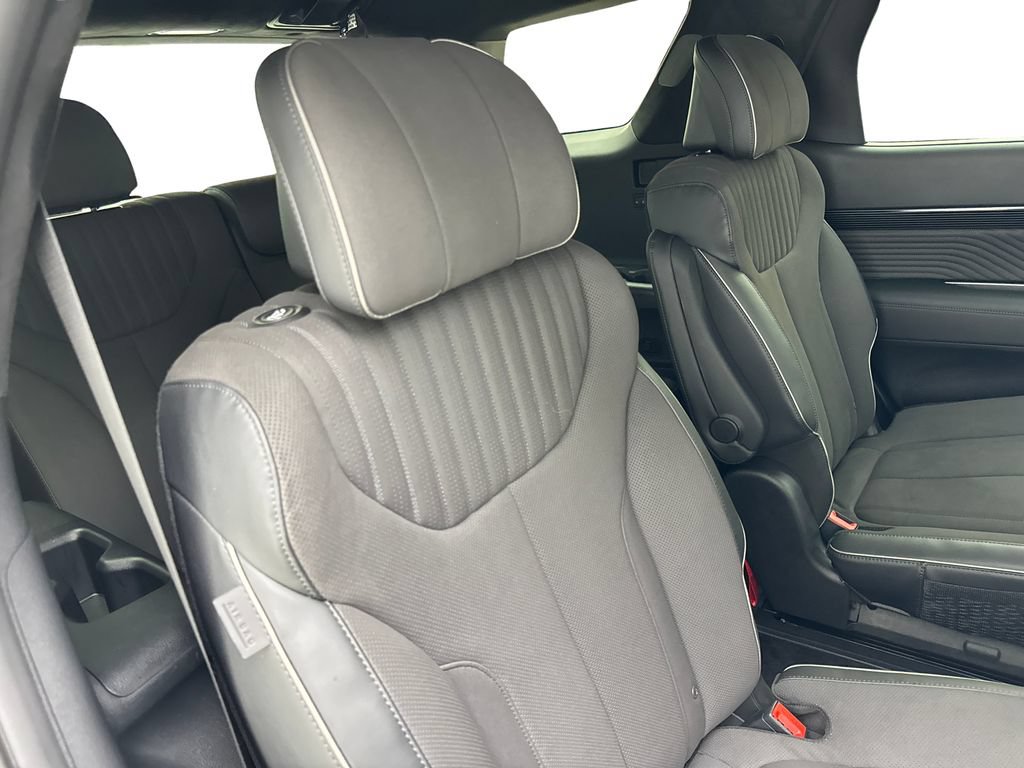 Used 2025 Hyundai Palisade Calligraphy AWD/4WD image 43
