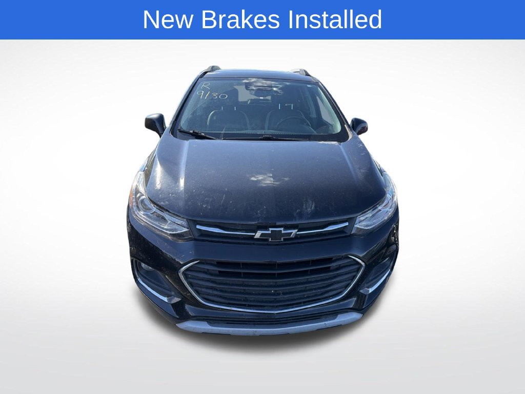 Used 2019 Chevrolet Trax Premier w/ Midnight Edition FWD image 3