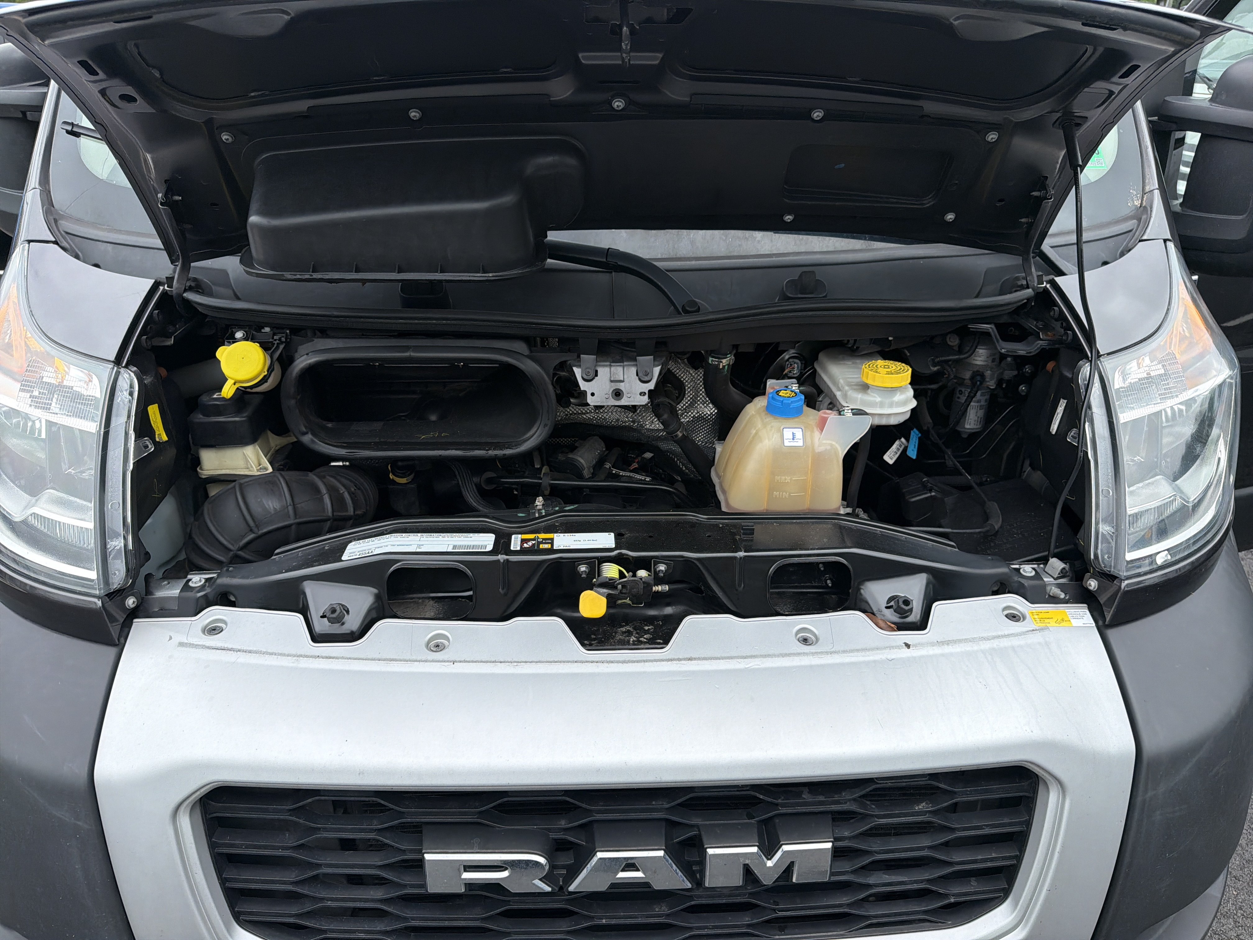 Used 2021 RAM ProMaster 2500 w/ Convenience Group FWD image 35