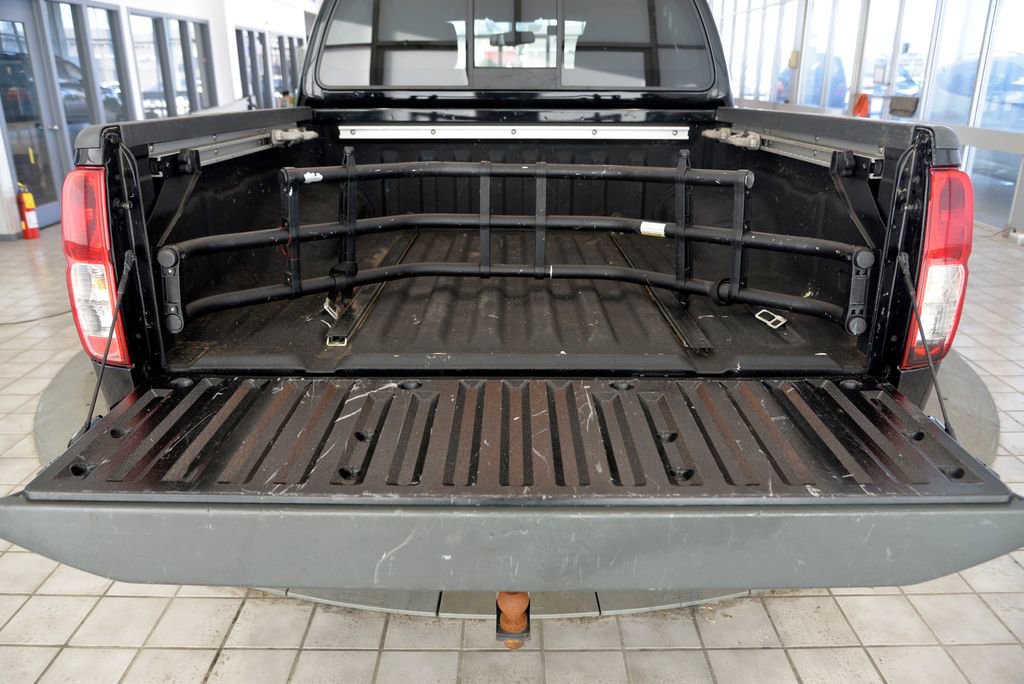 Used 2020 Nissan Frontier SV w/ Midnight Edition Floor Mats image 29