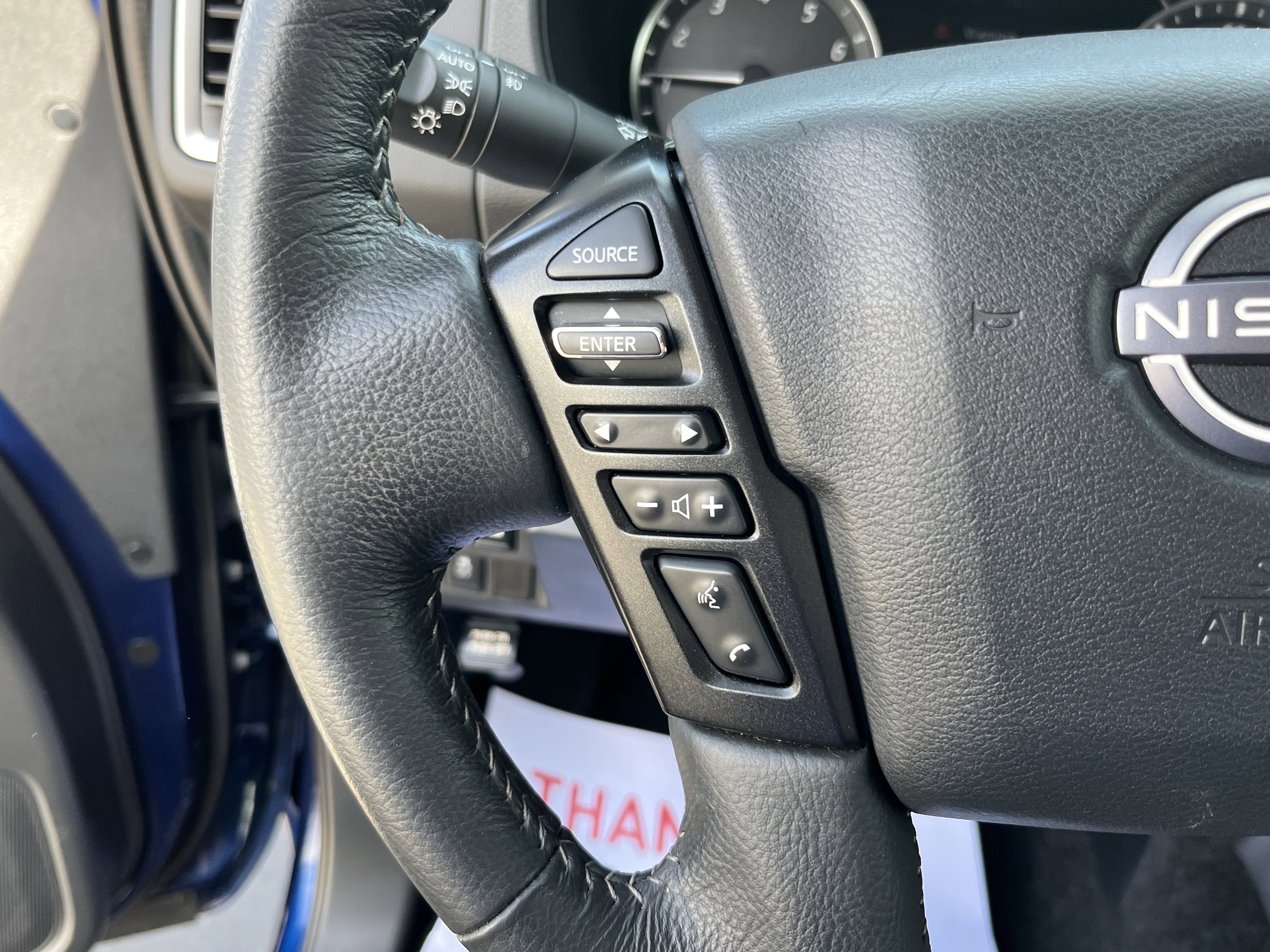 Used 2022 Nissan Frontier SV AWD/4WD image 18