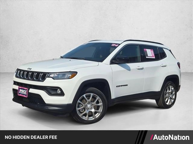 Used 2024 Jeep Compass Latitude w/ Sun and Sound Group AWD/4WD image 1