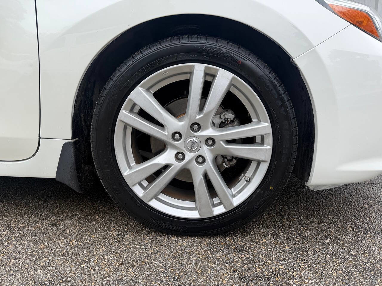 Used 2016 Nissan Altima 3.5 SL FWD image 38