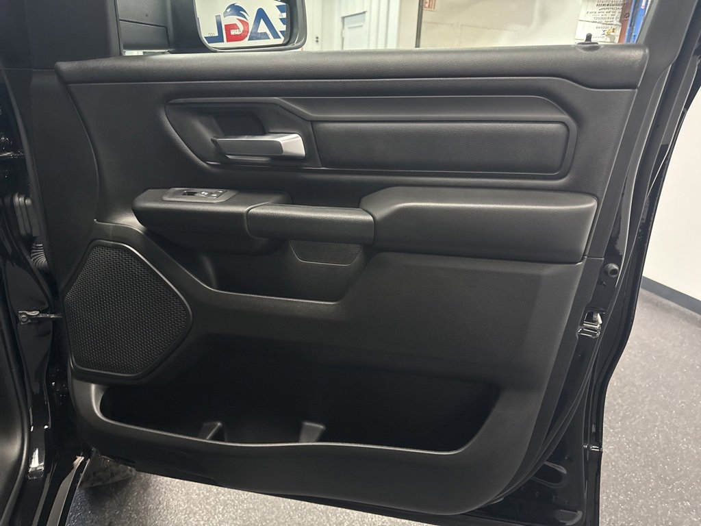 New 2026 RAM 1500 Classic Warlock image 41