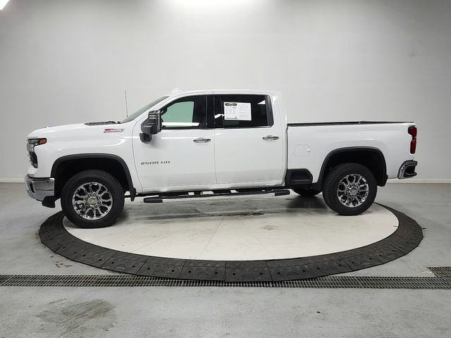 Used 2024 Chevrolet Silverado 2500 LTZ w/ LTZ Premium Package AWD/4WD image 4