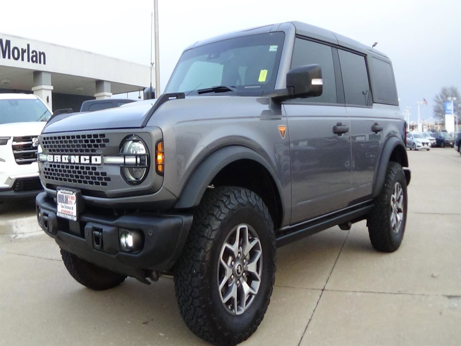 Used 2023 Ford Bronco Badlands image 2