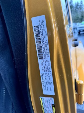 Used 2014 Jeep Wrangler Unlimited Sahara w/ Connectivity Group AWD/4WD image 20