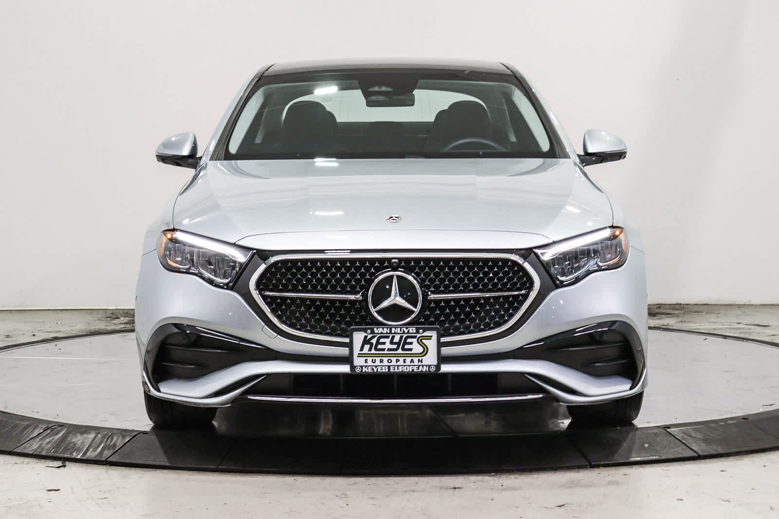 Certified 2025 Mercedes-Benz E 350 4MATIC Sedan image 6