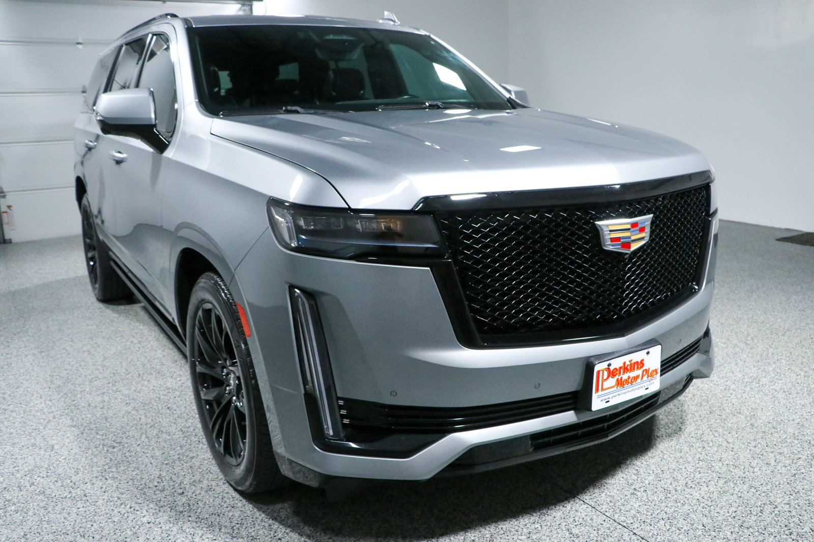 Used 2023 Cadillac Escalade Sport w/ Touring Package AWD/4WD image 5