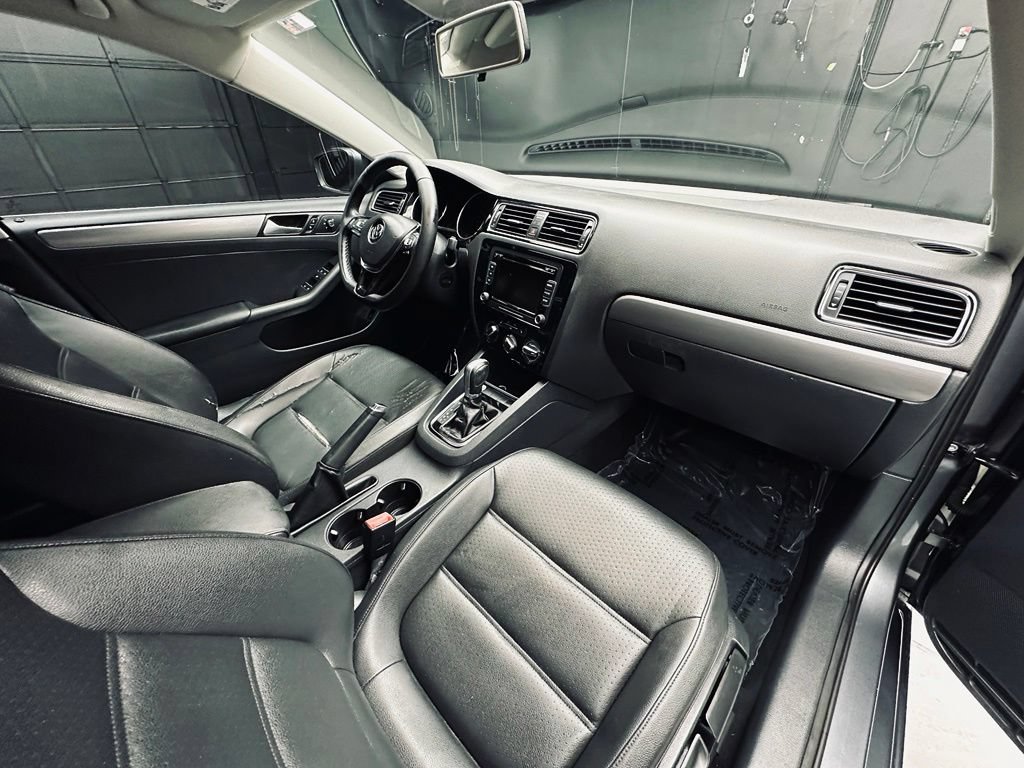 Used 2015 Volkswagen Jetta TDI SE FWD image 19