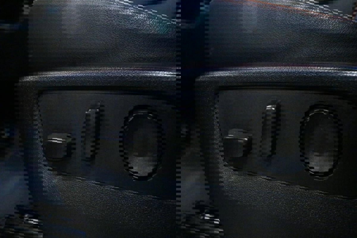 Used 2022 GMC Yukon AT4 image 16